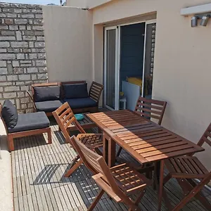 Appartement Entre Terre Et Plein Centre Terrasse Cassis
